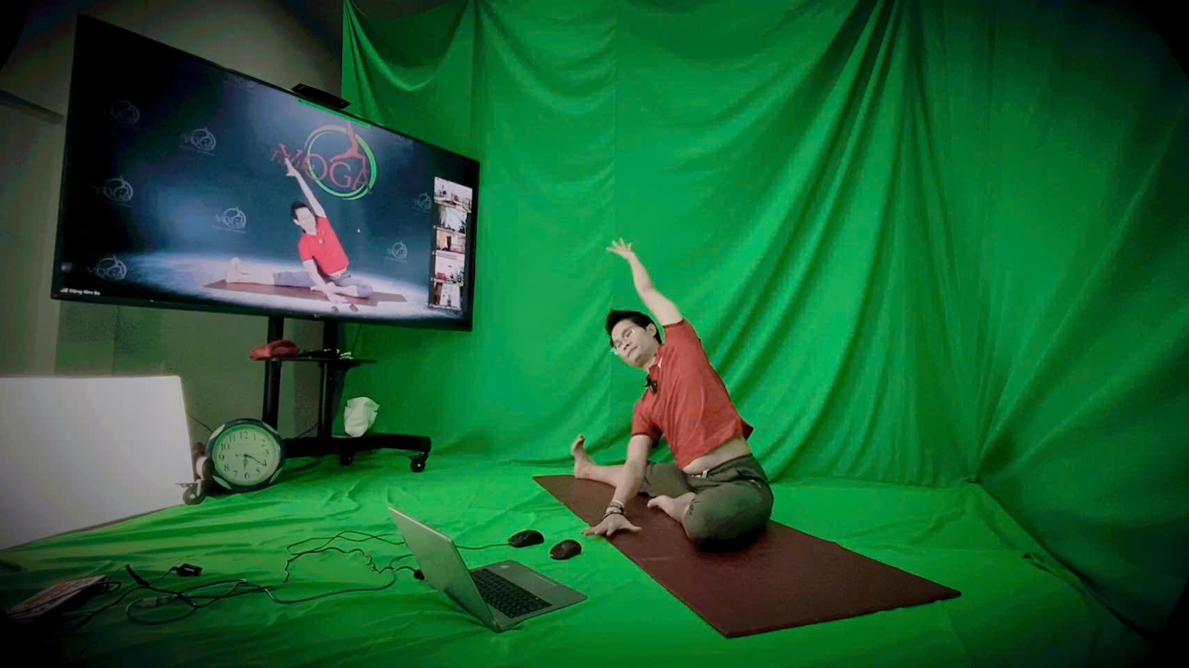 Đặng Kim Ba dạy Yoga online qua Zoom mùa COVID — lớp miễn phí cho cộng đồng