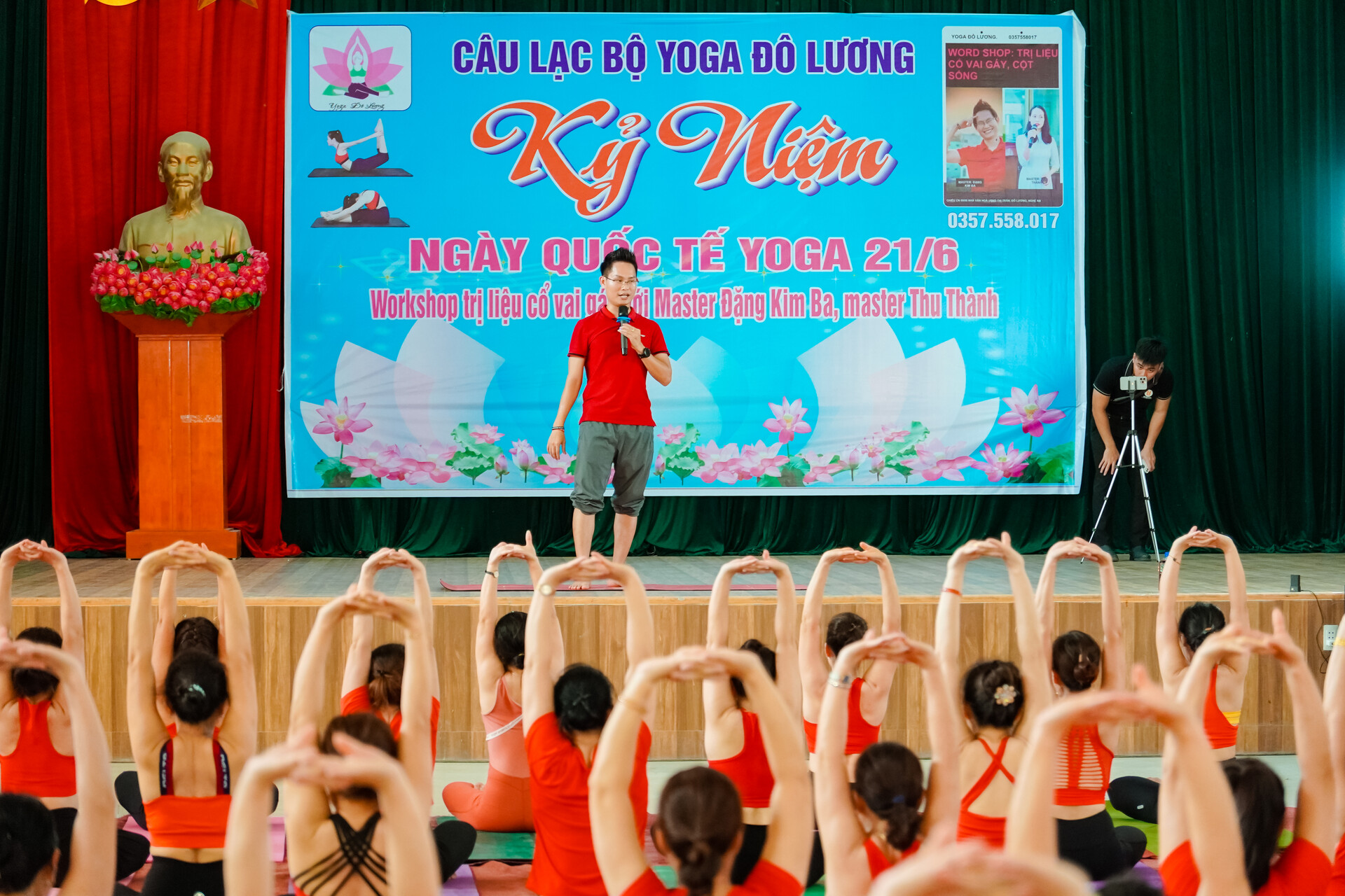 Đặng Kim Ba giao lưu với câu lạc bộ Yoga Đô Lương tại Nghệ An