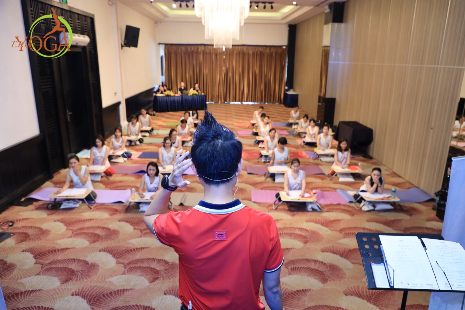HLV Yoga Đặng Kim Ba đứng lớp đông học viên khu ngoại thành