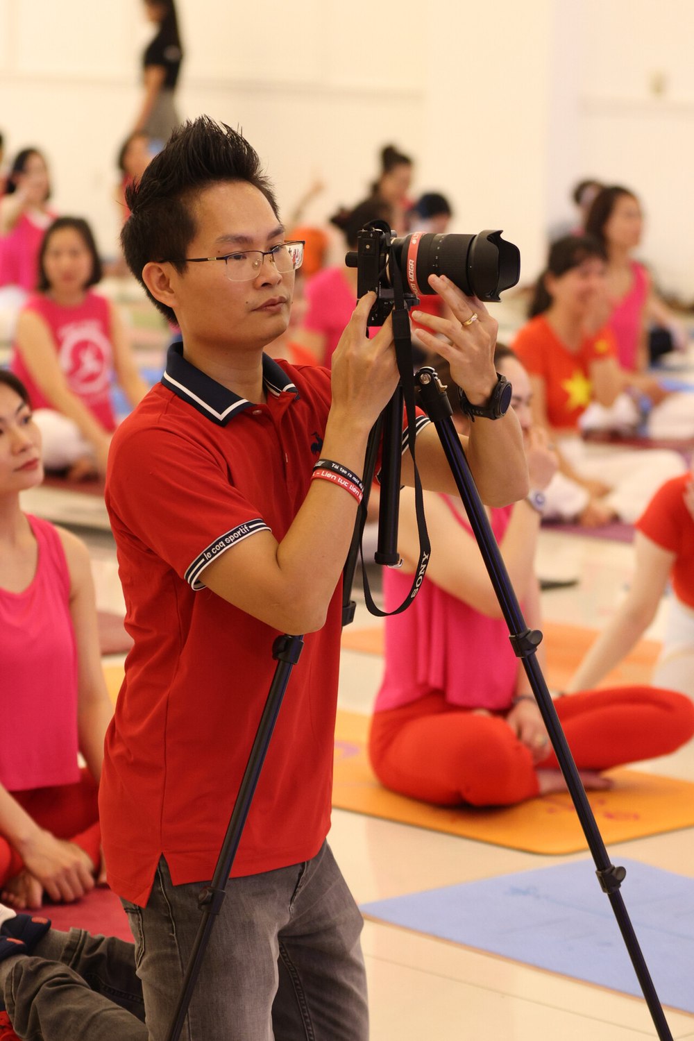 HLV Yoga Đặng Kim Ba tự quay video nội dung Yoga để xây kênh